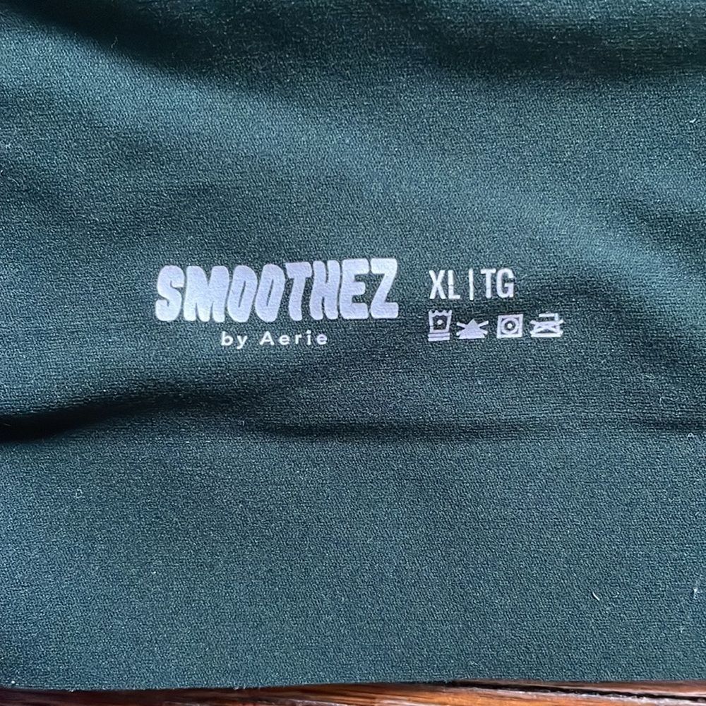 Smoothez by Aerie Dark Green Sports Bra - Picture 3 of 4